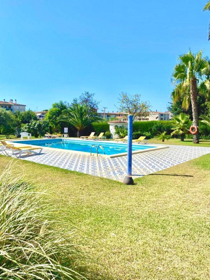 Holiday home Complejo Colibri 8 *